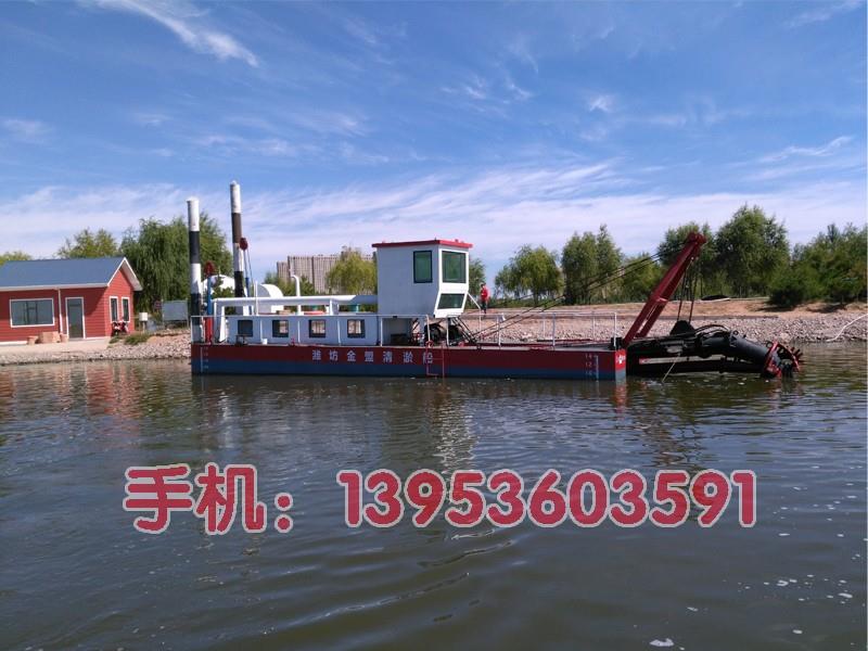 绞吸式抽沙船