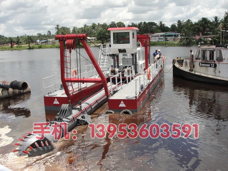 绞吸式挖泥船